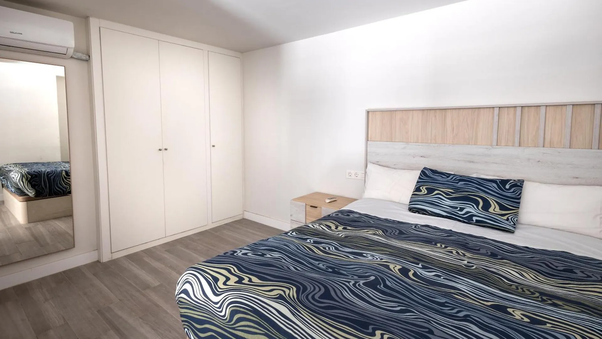 Premium Malagueta Suite Malaga Apartment